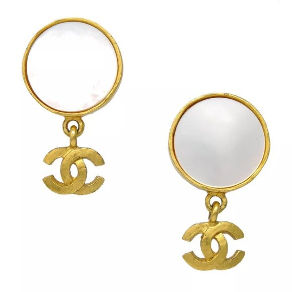 Chanel Dangle Earrings Clip-On Gold Shell 95A 193105 - Picture 1 of 4